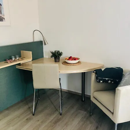 公寓式酒店 Apartment-haus *